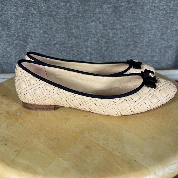 Tory Burch Minnie Ballet Flats Womens Size 7.5M Beige Black Leather Shoes - Picture 2 of 10